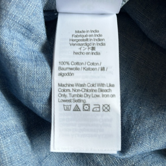 🎉 $50 🎉 NWT J.Crew Factory Chambray shirt with jeweled buttons - Picture 11 of 11